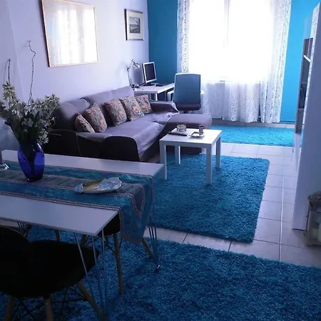 Warm, Cozy & Comfortable דירה סלוניקי